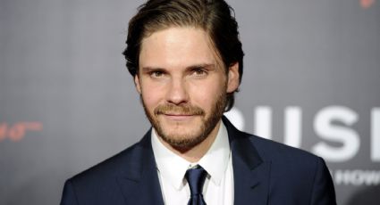 Daniel Brühl: villano de Marvel y sensación en Twitter