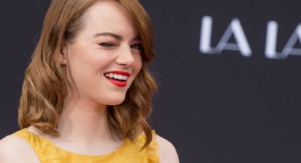 Emma Stone reaparece en la alfombra roja de "Cruella" con un look atemporal