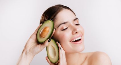 Qué beneficios tiene el aguacate en el cabello dañado