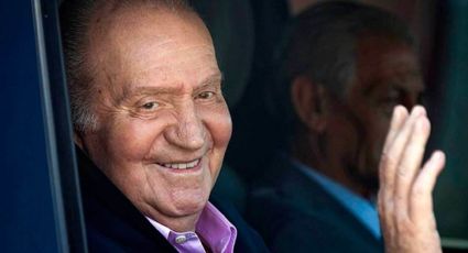 Don Juan Carlos anuncia su regreso a España