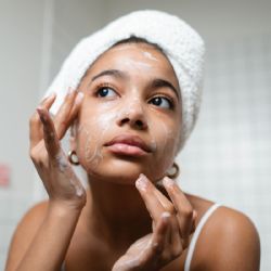 Los cosméticos que debes utilizar en tu rutina facial de día y noche